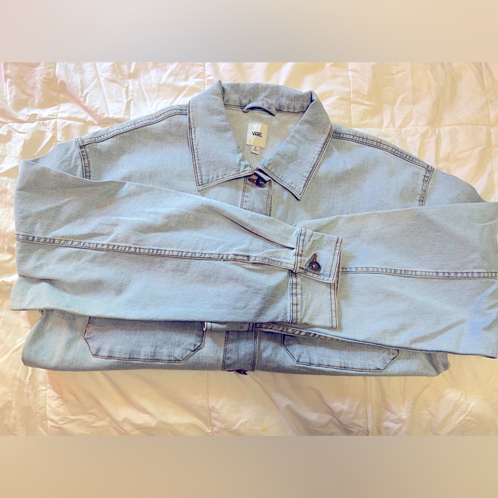 Vans Women’s Denim Jacket Size XL New With Tags NWT